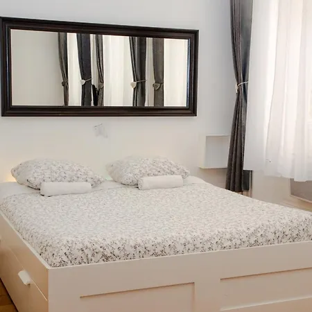Loge De L'opera D'hotes 4*
