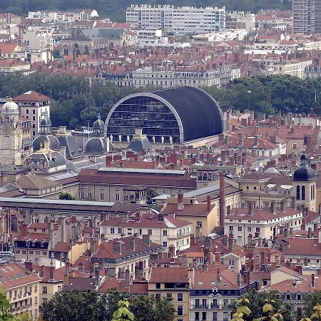 Loge De L'opera D'hotes