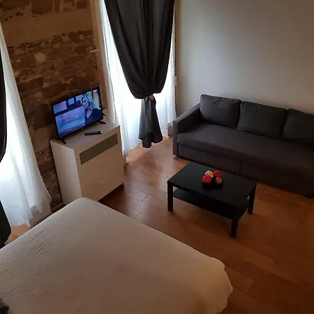Loge De L'opera Bed & Breakfast 2*
