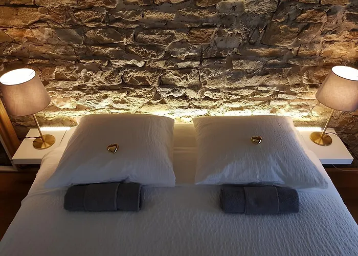 歌剧小屋公寓 4* 里昂