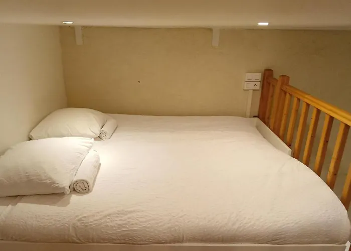 Alojamento de Acomodação e Pequeno-almoço Loge De L'opera 4*